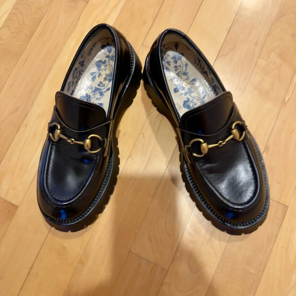 Authentic GUCCI Lug Sole Loafers 38.5 - Picture 1 of 8